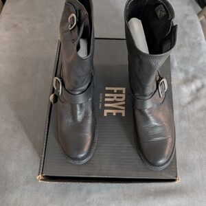 Frye Men's Black Leather Buckle Boots